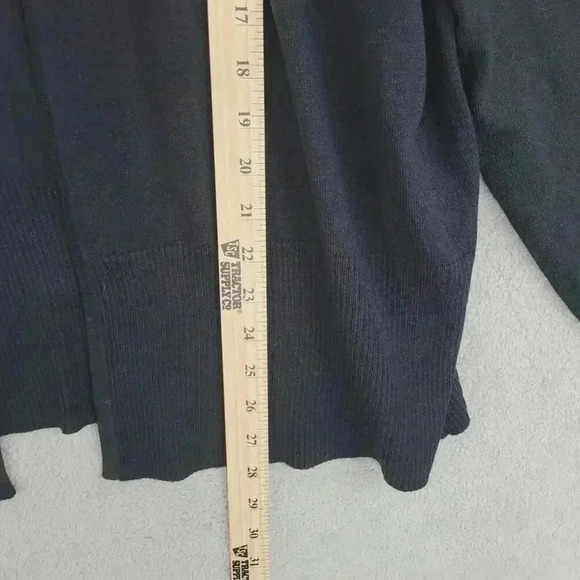 Lane Bryant Women's 22/24 Embellished Front Closure Black Sweater 29PT - Picture 3 of 10